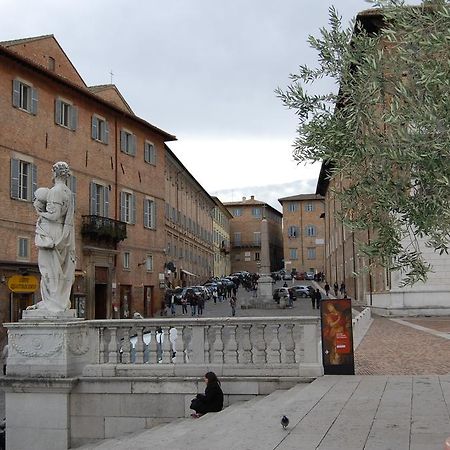 Guest House Domus Urbino Exterior foto